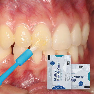 O verniz do fluoreto de sódio do ISO 0.4ml do CE alivia a sensibilidade de dente nos adultos