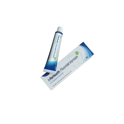 A resina baseou o tratamento 10g do fluoreto da deterioração de dente