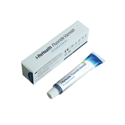o tratamento pediatra do verniz do fluoreto 10g para crianças impede cáries dentais